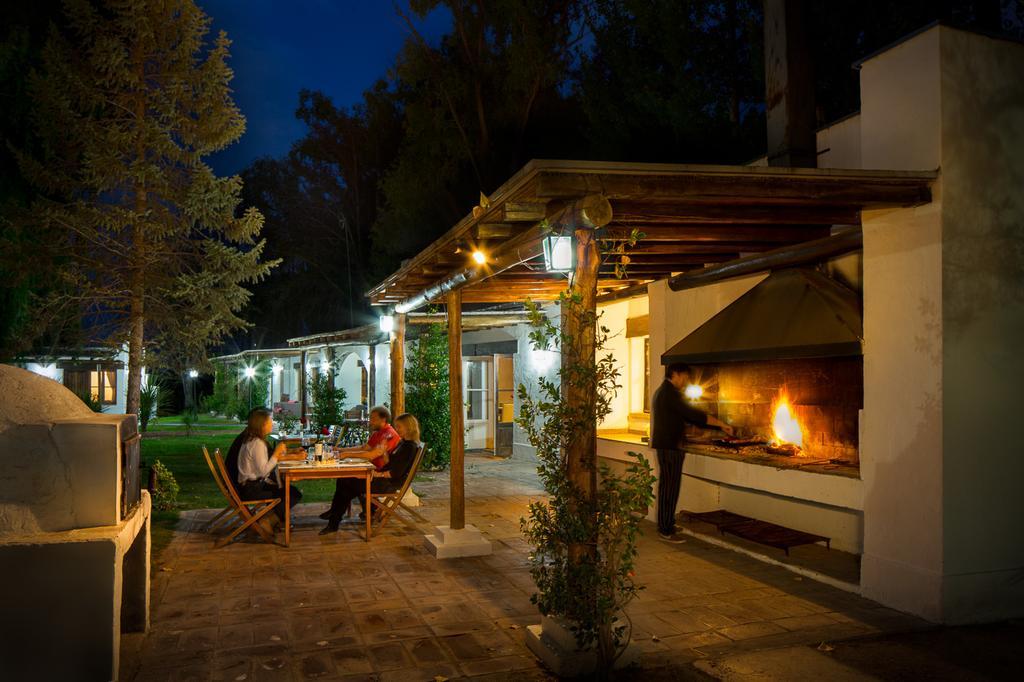 Postales Boutique Winery Hotel - Valle De Uco Colonia Las Rosas Exteriör bild